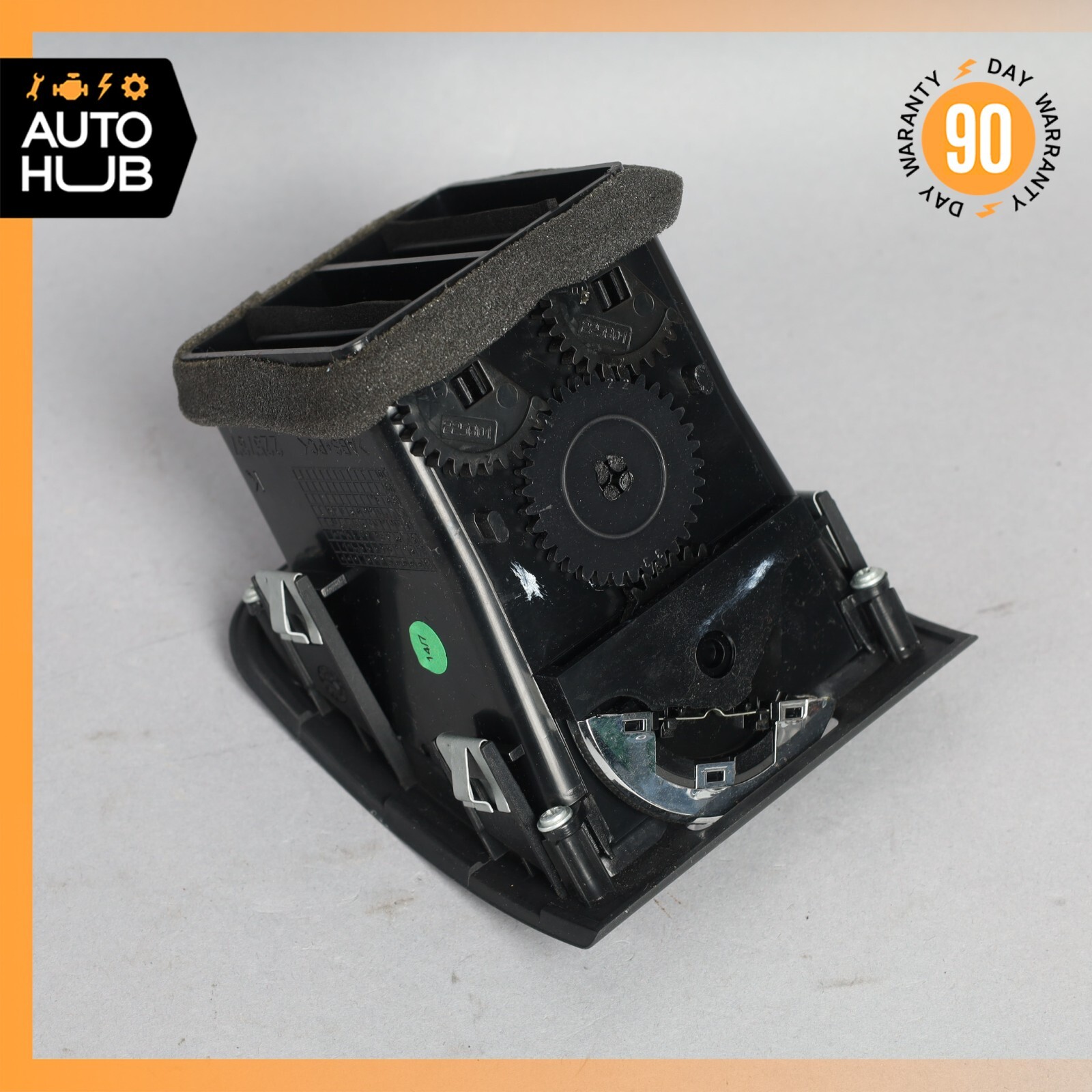 08-19 Maserati GranTurismo M145 Front Right or Left Console AC A/C Air Vent OEM