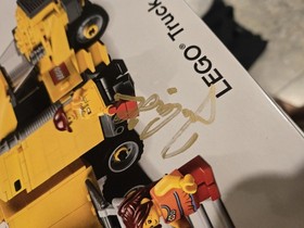 LEGO Truck Show 4000022 Signed 1 of 80 Inside Tour 2016