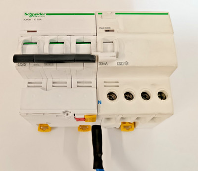 Schneider Electric Acti9 Vigi iC60 A9V02763 3P+N 63A 30mA Typ A Zusatzblock