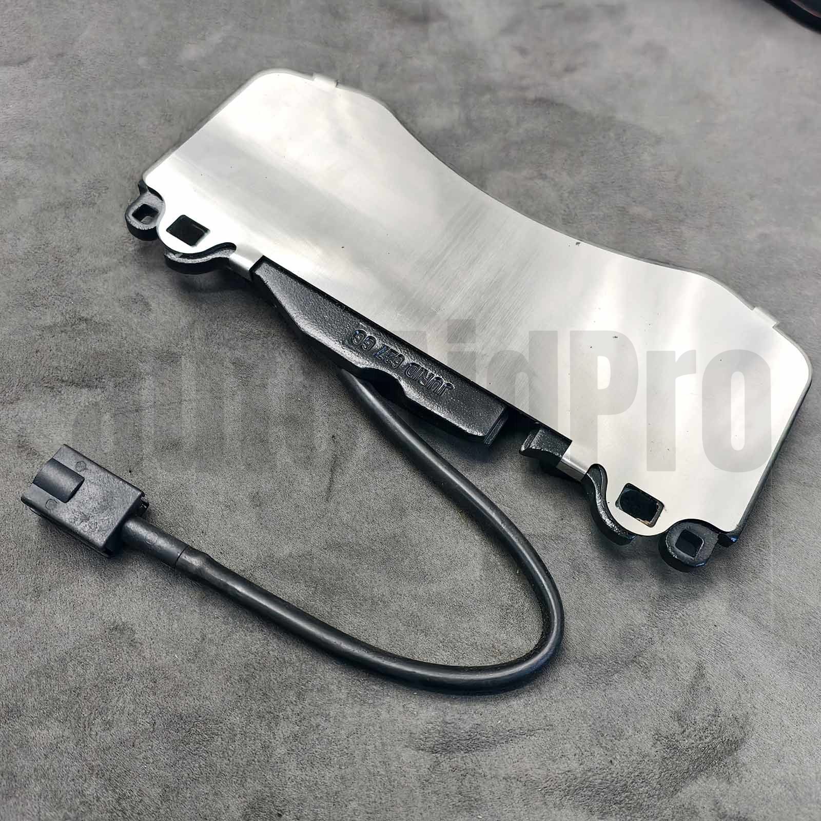 1pcs New Front Brake Pads Set for Maserati Quattroporte Levante GTS 673010330