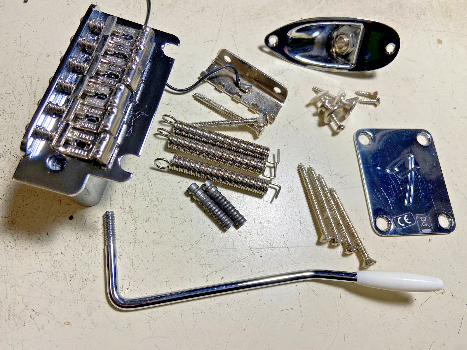 Fender Player Strat Stratocaster Hardware 2 Point Bridge F Neck Plate Output
