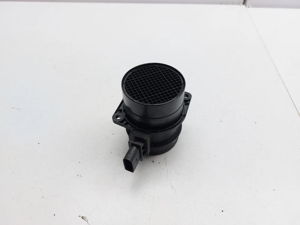 AUDI A4 B8 2.0 DIESEL AIR FLOW MASS METER SENSOR 2010 03G906461C - Image 2 of 4