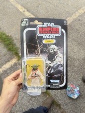 Star Wars Yoda Figure The Empire Strikes Back 40th Anniversary 2019 OnCard E8077
