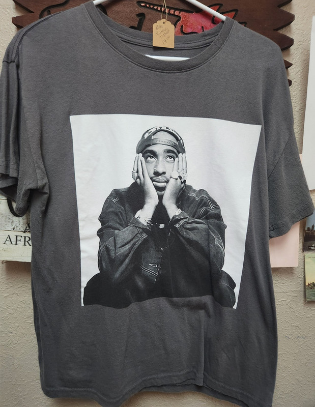 2Pac Gray Graphic T-Shirt Size L, 100% Cotton Rap & Hip Hop, Made Guatemala