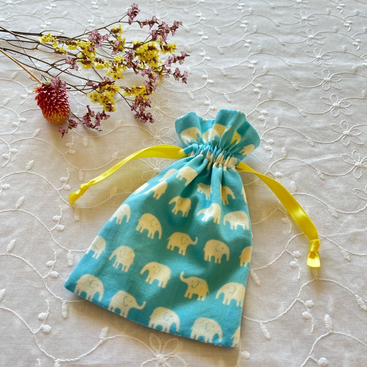 [] Elephant pattern mini drawstring bag - image 1