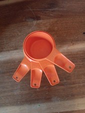 4 Tupperware Measuring Cups Orange Replacements 1, 3/4, 2/3, and 1/3 cup