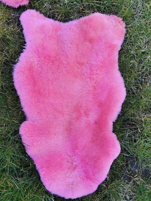 Echtes Deutsches Merino-Lammfell In Pink – Flauschig, Dicht & Kuschelig Für Jeden Raum