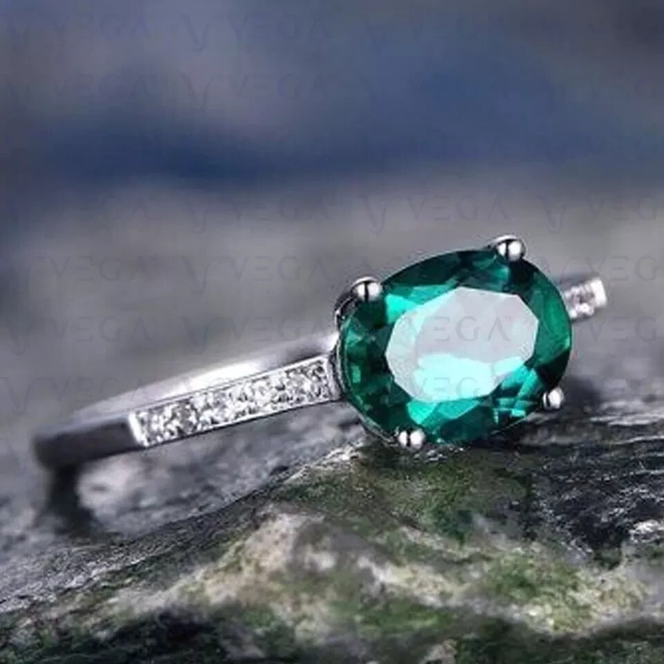 Anillo de diamantes con piedras preciosas naturales verdes de corte ovalado de 2,20 quilates de oro blanco real de 14K