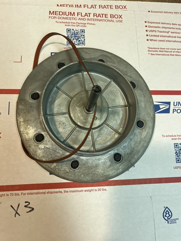 Rowe R-83 Jukebox Turntable With Rubber Band - Image 2 of 4