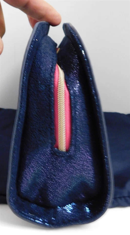 Nuevo estuche clutch cosmético Bvlgari azul marino rosa dorado herrajes Foto 3 de 4