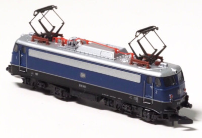 88411 Marklin Z-scale DB Class E10.3 Electric locomotive 5 pole Motor , no box