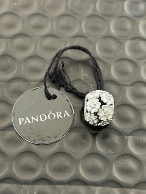 Pandora White Primrose Meadow Charm 791488EN12