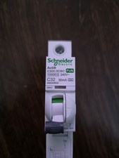 Schneider RCBO 32 Amp 30mA Type C 32A Acti9 iC60H Merlin Gerin A9D11832 NEW