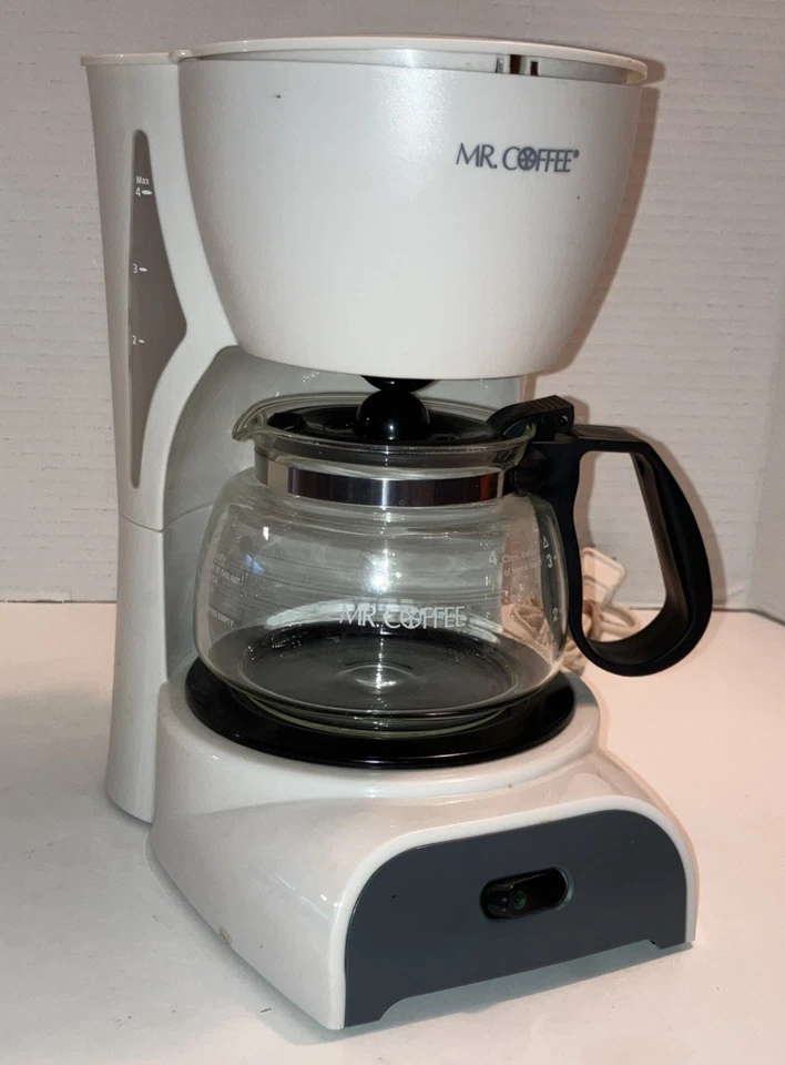 Mr. Coffee 4-Cup Coffee Maker White DR4 Simple Drip Brew w/ Glass Carafe TESTED! - Image 2 of 4