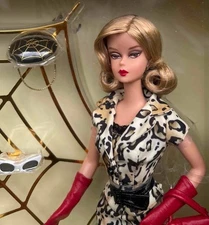 2016 Charlotte Olympia Barbie Doll~Gold Label~DKN15~NIB~NRFB