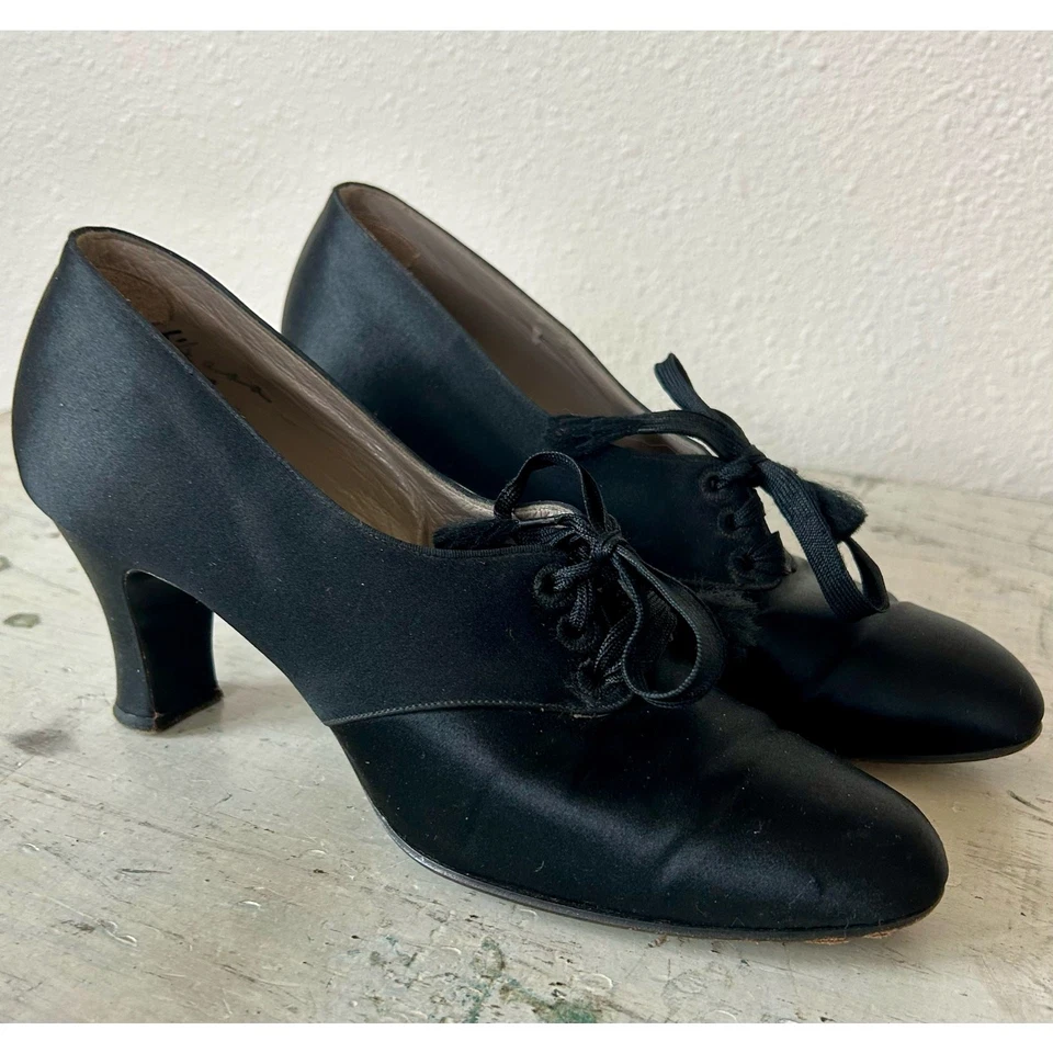 Antique McBrydes Detroit satin silk heels lace up 1920s flapper Vintage RARE 6 - Image 3 of 4