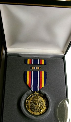 U.S. Global War on Terrorism SERVICE Medal Set in Presentation Case
