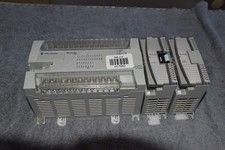 Allen Bradley 1762-L40BWAR /C MicroLogix 1200 w/ 1762-IQ16 OW16 207982-AP5