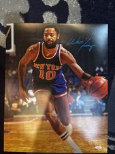 New York Knicks Collecting and Fan Guide 73