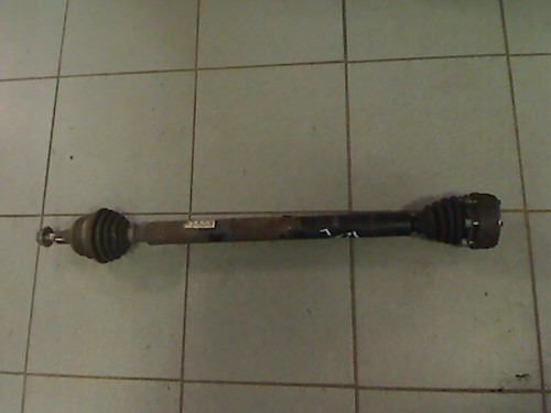 Antriebswelle Rechts Vorne AXP 1J0407272F VW Golf 1.4 55 KW 75 PS 218852 Km