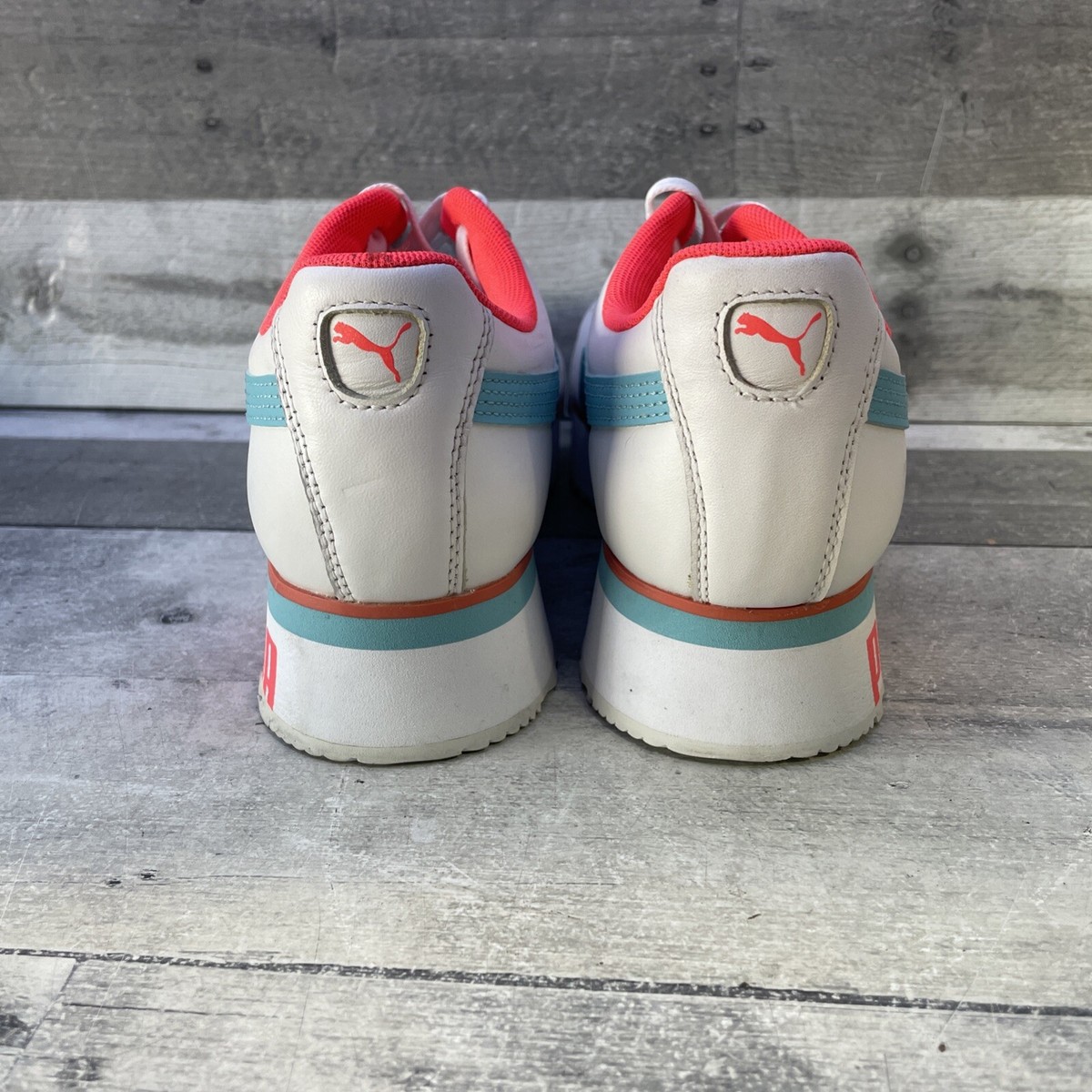 Puma Women's Roma Amor Heart Sneakers Size 8.5 W Blue and orange