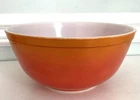 VTG Pyrex FLAMEGLO-  403 Orange Ombre Mixing Bowl - 2 1/2 qt