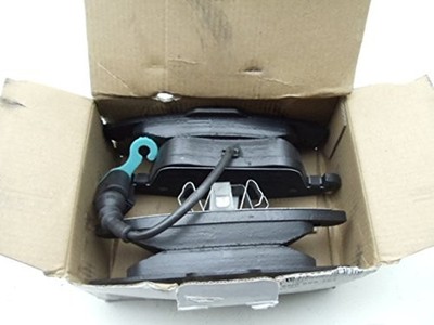 Genuine 1 set brake pads with wear indicator for disc brake VW 5N0698151B