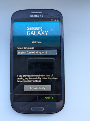 Samsung S111 GT19300 Handy. Funktioniert & auf Werkseinstellungen zurückgebracht.