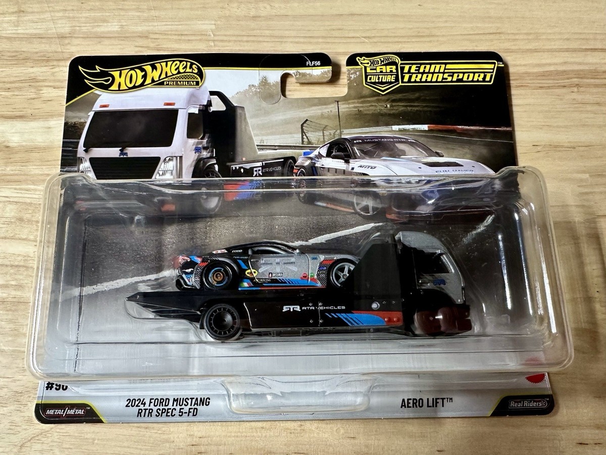 Hot Wheels Team Transport 2024 Ford Mustang RTR SPEC 5-FD & Aero