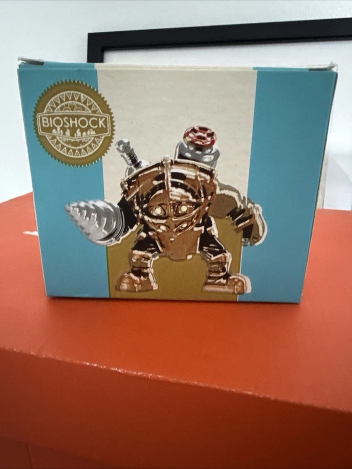 BioShock Big Daddy Collectible Vinyl Figure  - Image 3 of 3