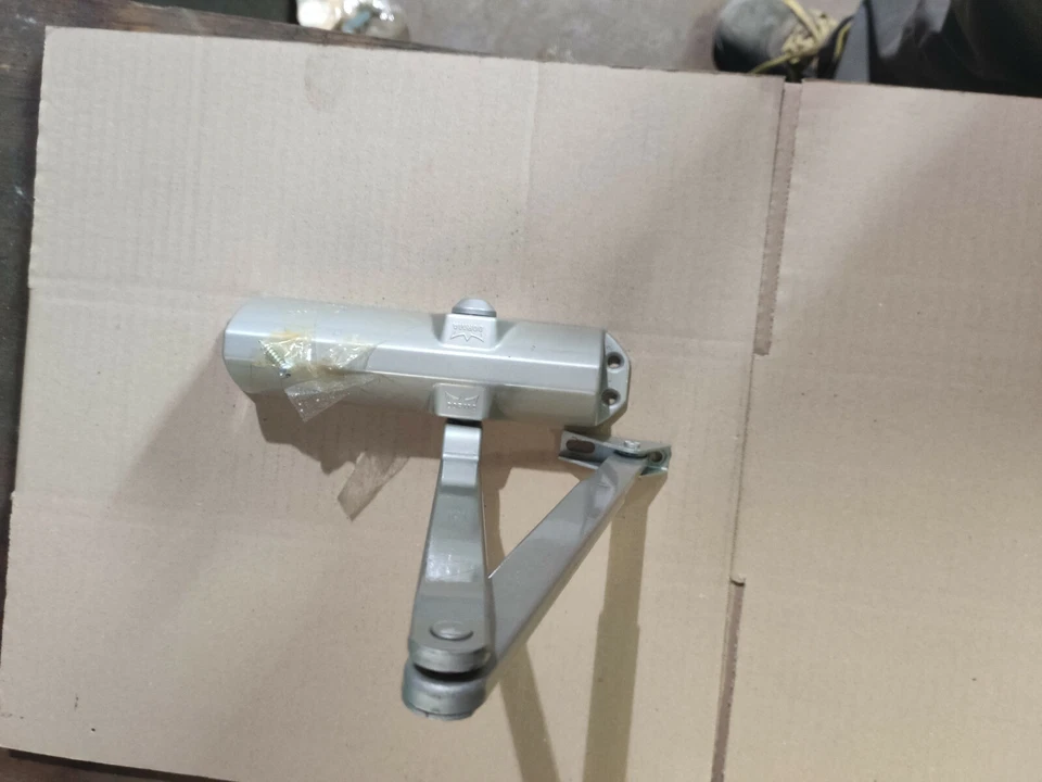 Chiudiporta DORMA TS68 argento rallentatore a braccio - porta portone- perfetti - Immagine 3 di 4