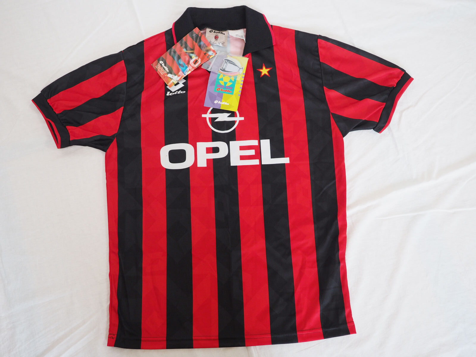 1994-1995 AC Milan Rossoneri ACM Jersey Shirt Maglia Home Opel Lotto M BNWT
