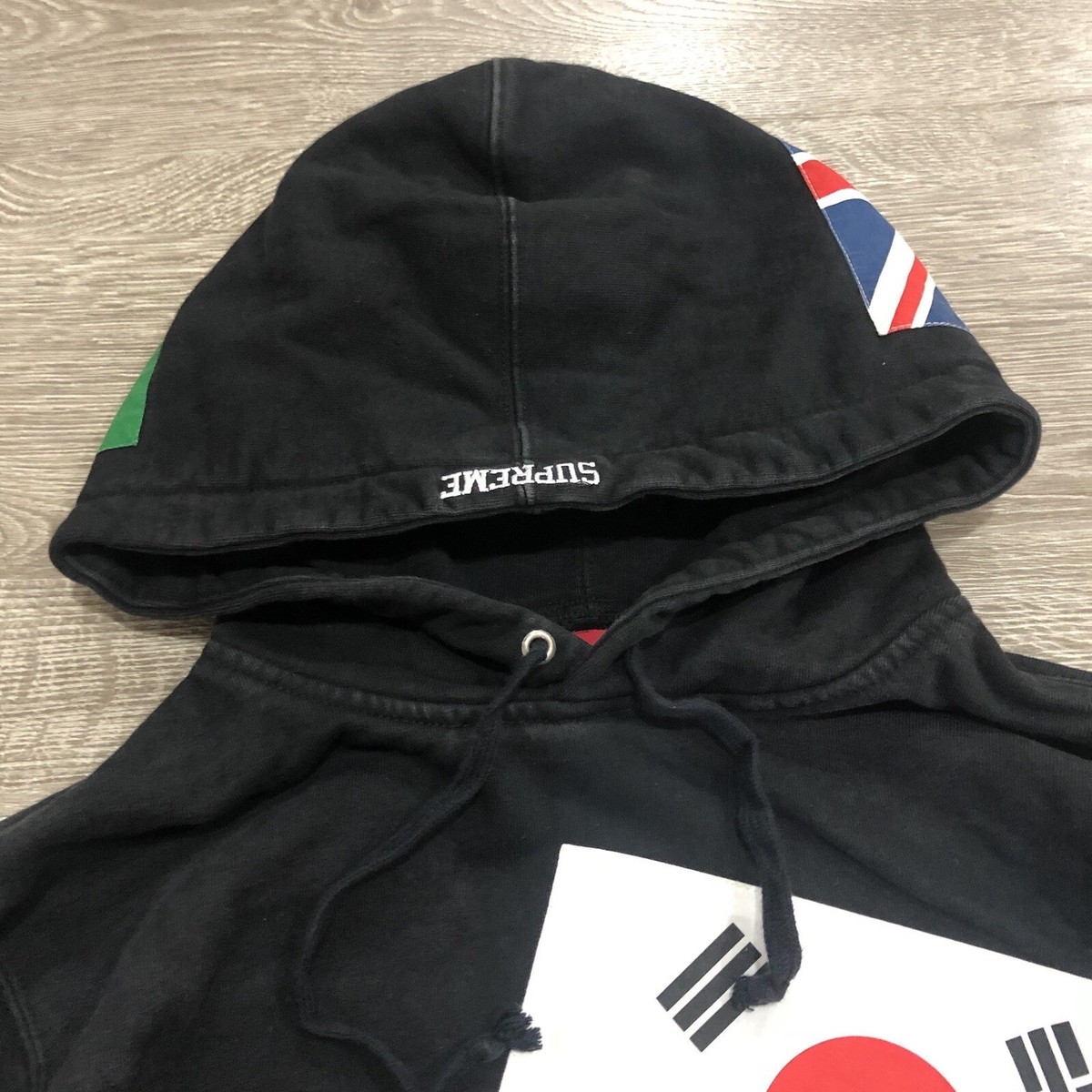 Rare HTF Supreme Flags Patch Pullover Hoodie Hype Street Black