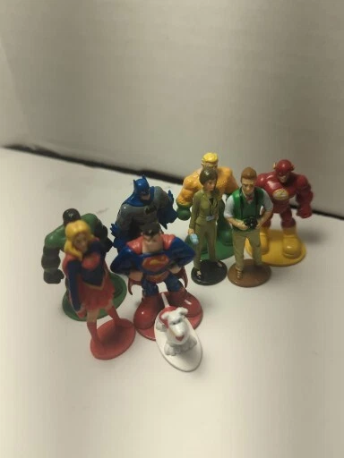 Lote de 19 figuras de superamigos y supervillanos de DC Universe Comics 2" Foto 2 de 4