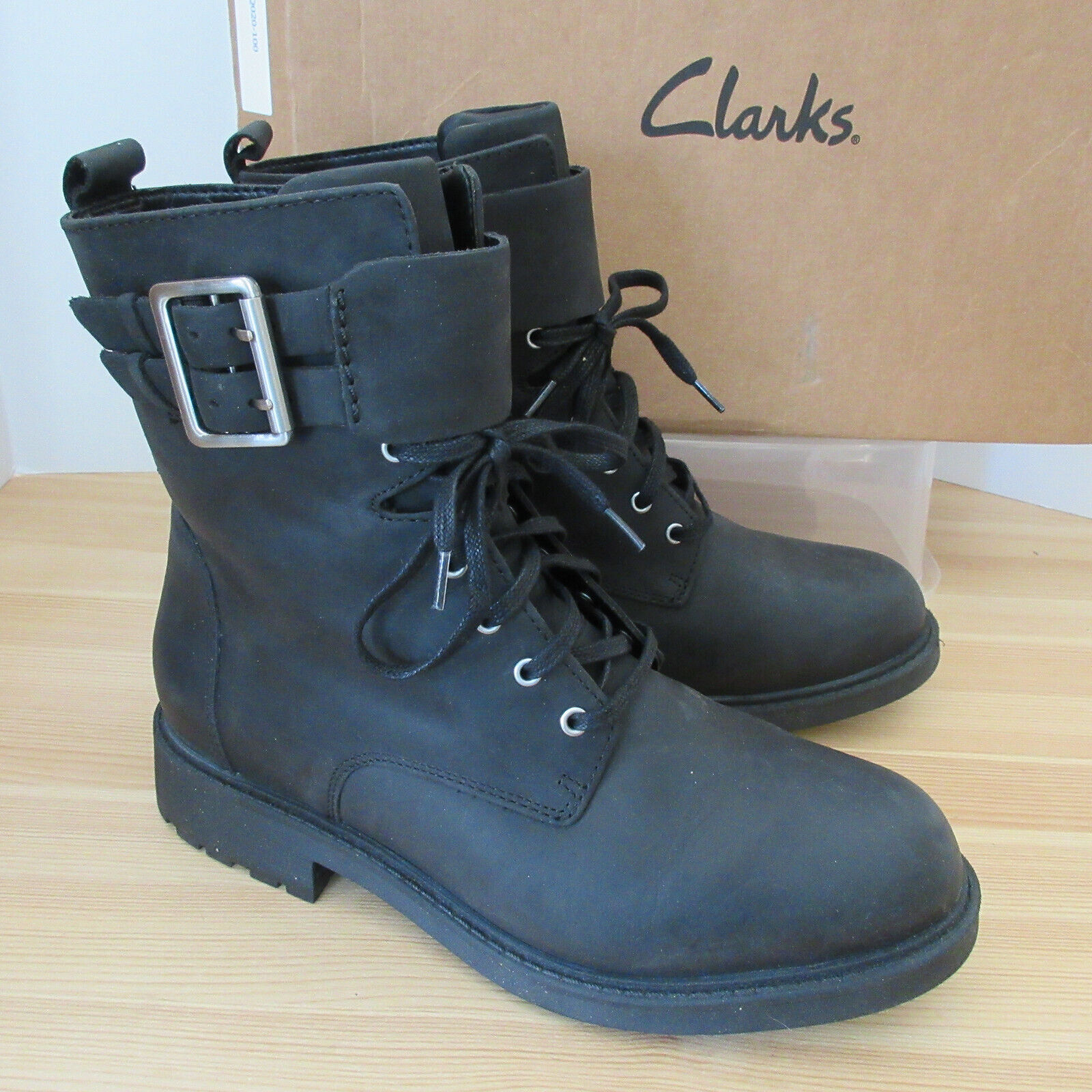 Praten Neem de telefoon op diep Clarks Orinoco 2 Womens 8 W WIDE WIDTH Black Leather Combat Boots Fleece  Lined | eBay