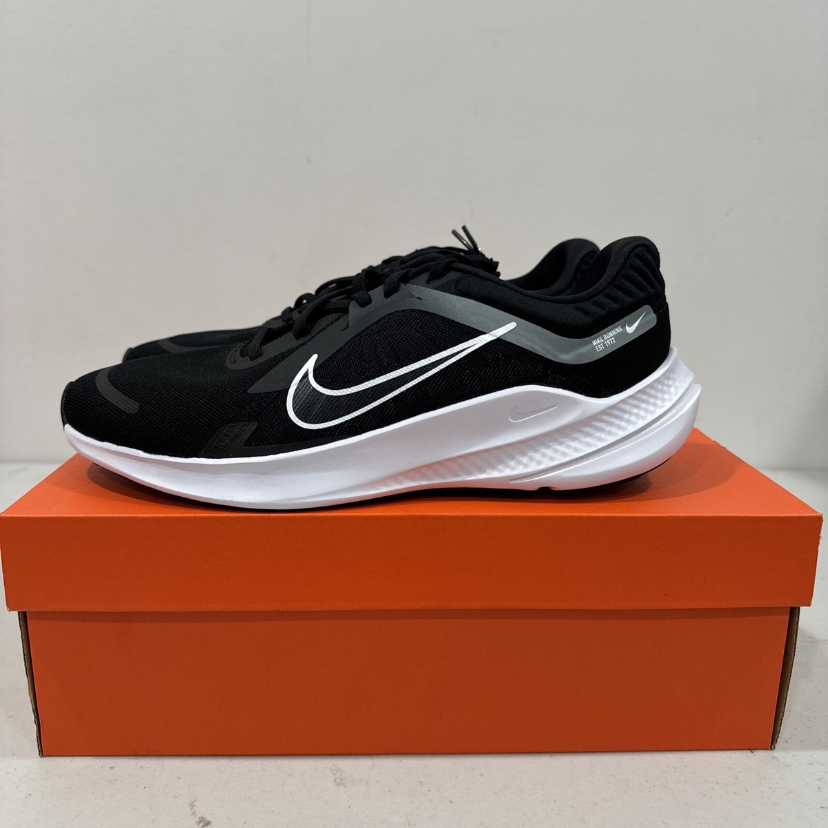 Nike QUEST 5 Road Running Shoes Sneakers Black Men's 8 | eBay