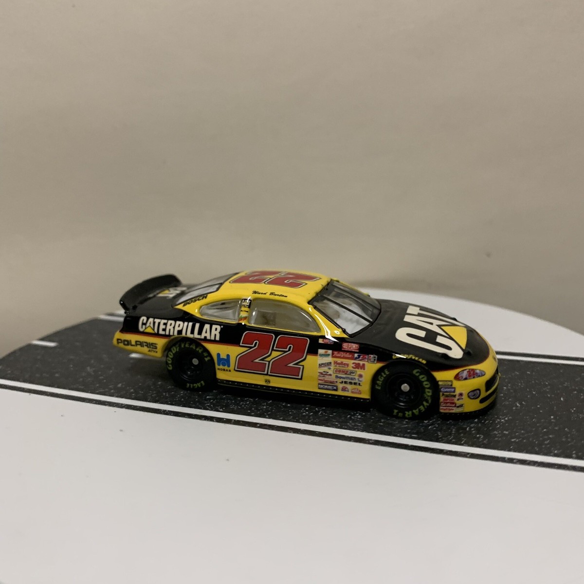 Hot Wheels Racing 2001 Pit Board CAT Caterpillar #22 Dodge R/T