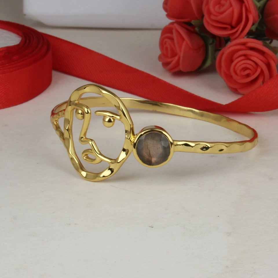 Hammered Face Design Gold Plated 925 Silver Labradorite Gemstone Cuff bangle - Image 2 of 4