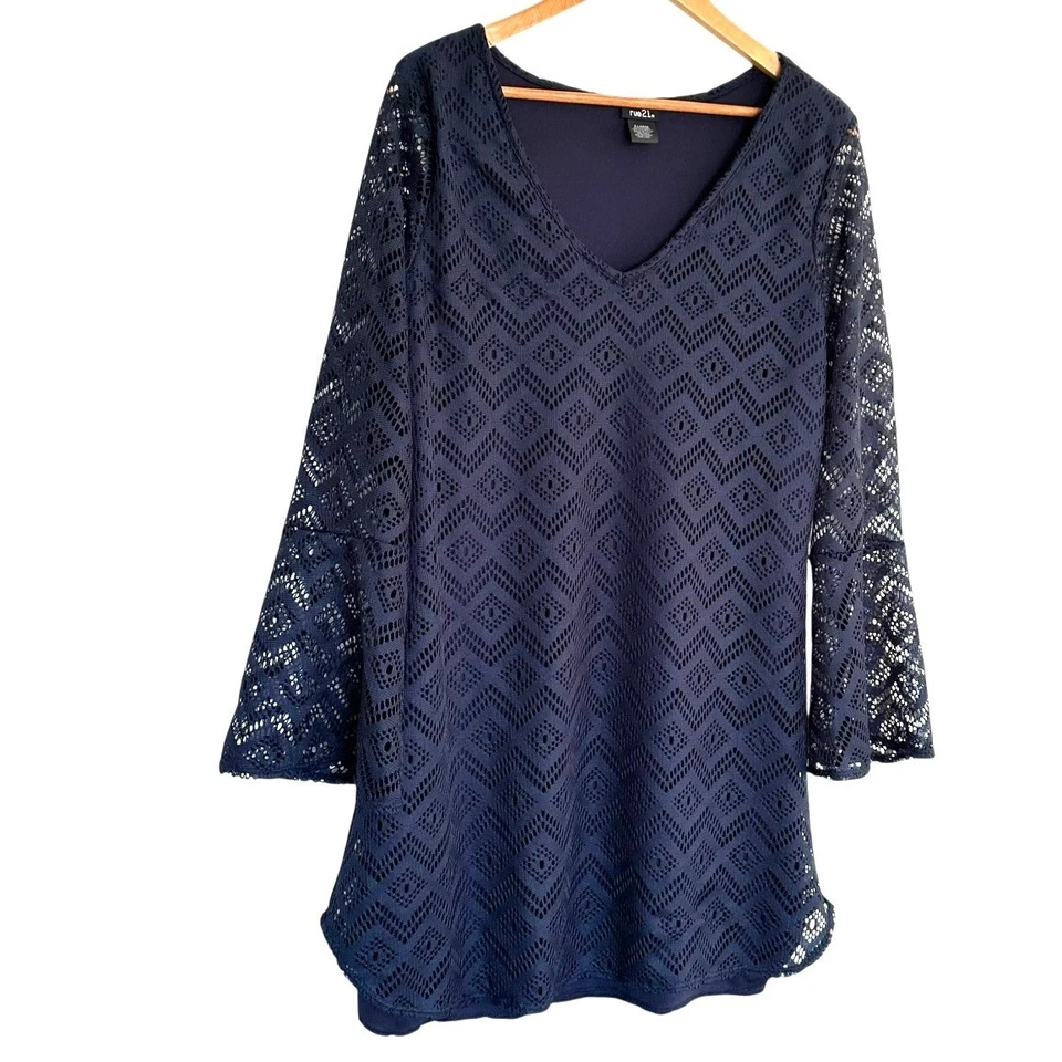 Vestido para mujer Rue 21 XL azul marino ganchillo manga campana cuello en V pulóver mini Foto 2 de 4