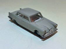 POLITOYS SCALA 1/41  ALFA ROMEO 2000 BERLINA N.39 con gancio traino