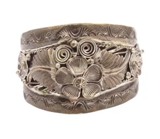 925 Sterling Silver Vintage Bracelet ANNIE CHAPO NAVAJO Antique Floral  BT11226