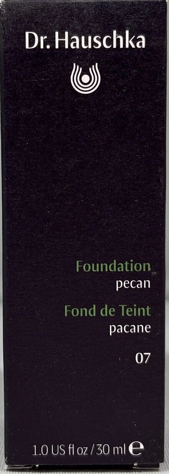 Base Dr. Hauschka, 1 oz. - Cobertura media a oscura (nogal o nuez moscada) Foto 3 de 4