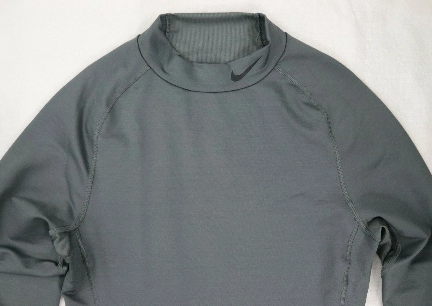New Nike Pro Men Warm Training Top Pullover Mock Neck Small CU4970-068 Slim Grey