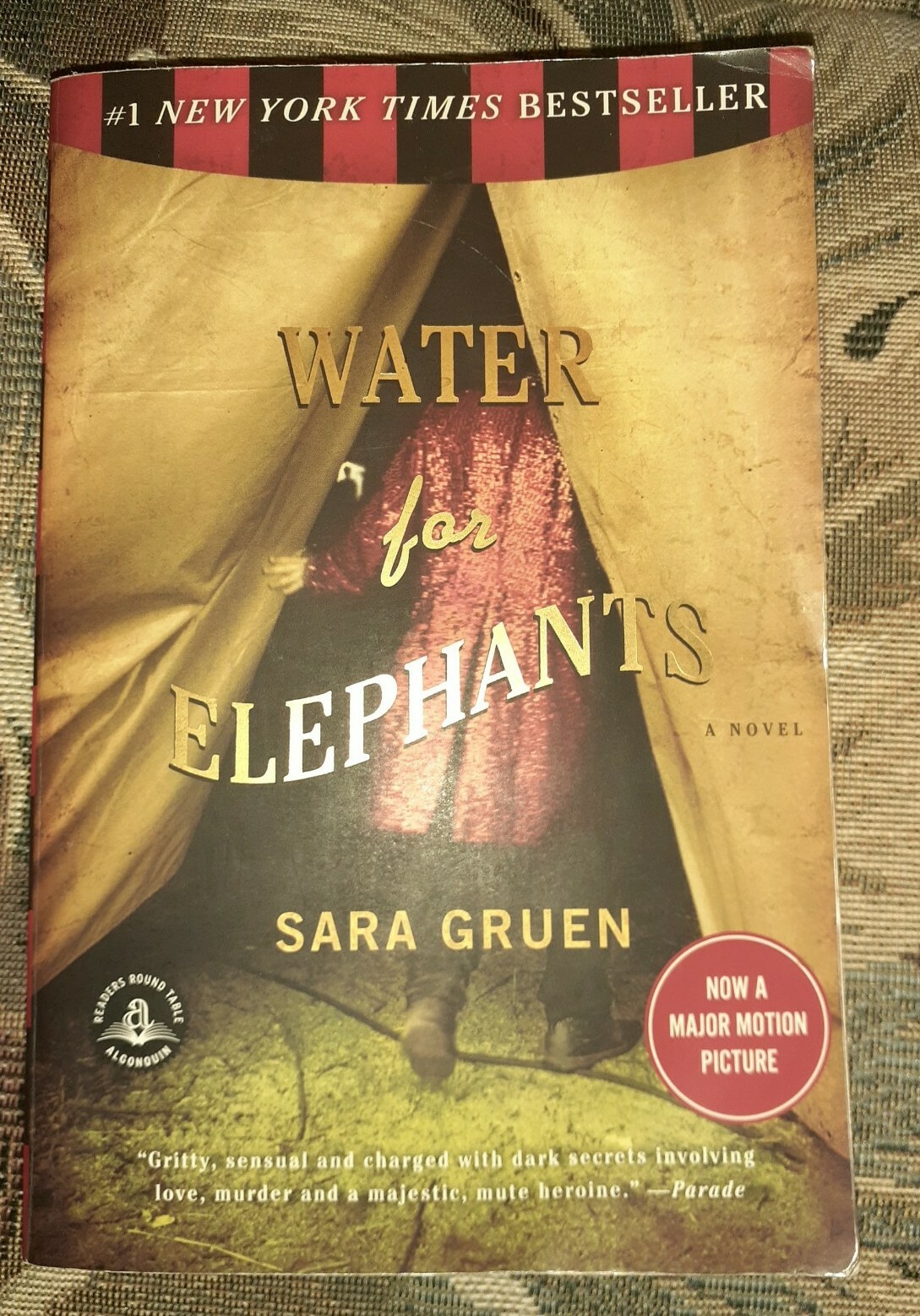 Water for Elephants by Sara Gruen ( Trade Paperback)