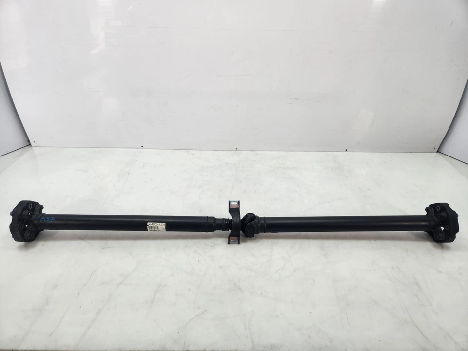 ✅ 19-21 OEM Mercedes W205 C63 AMG Rear Differential Drive Shaft Propeller 35k - Image 2 of 4