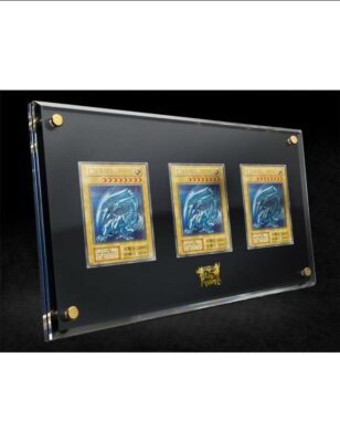 Yu-Gi-Oh! 25th Anniversary Ultimate Kaiba Set w/ 3 Blue-Eyes White