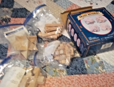 4 Wood Brain Benders Puzzles Three Dimensional Cardinal Games 2000  Sorted?! EUC