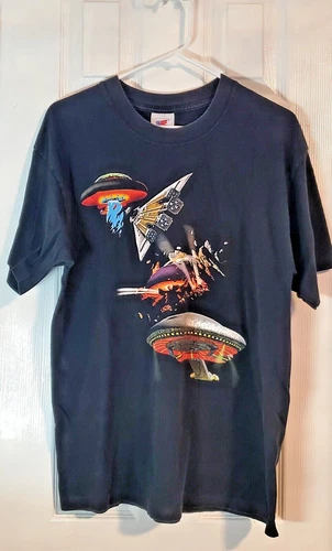 Boston Band Walk On Concert Tour Faded Single S 1990s vintage concert t-shirt, vintage, single stitch, B+ condition