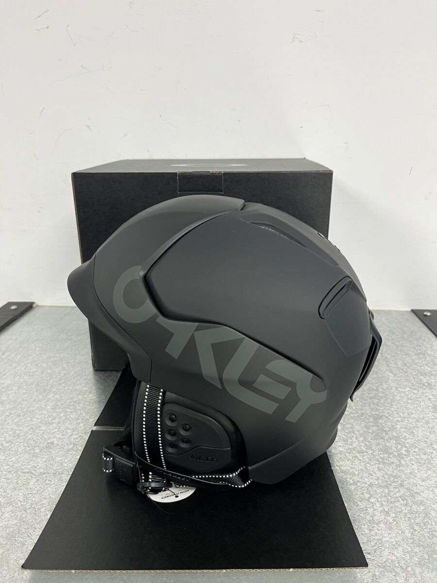 Oakley MOD5 Factory Pilot Helmet Matte Black Size S NIB | eBay Oakley MOD5 Factory Pilot Helmet Matte Black Size S NIB | eBay