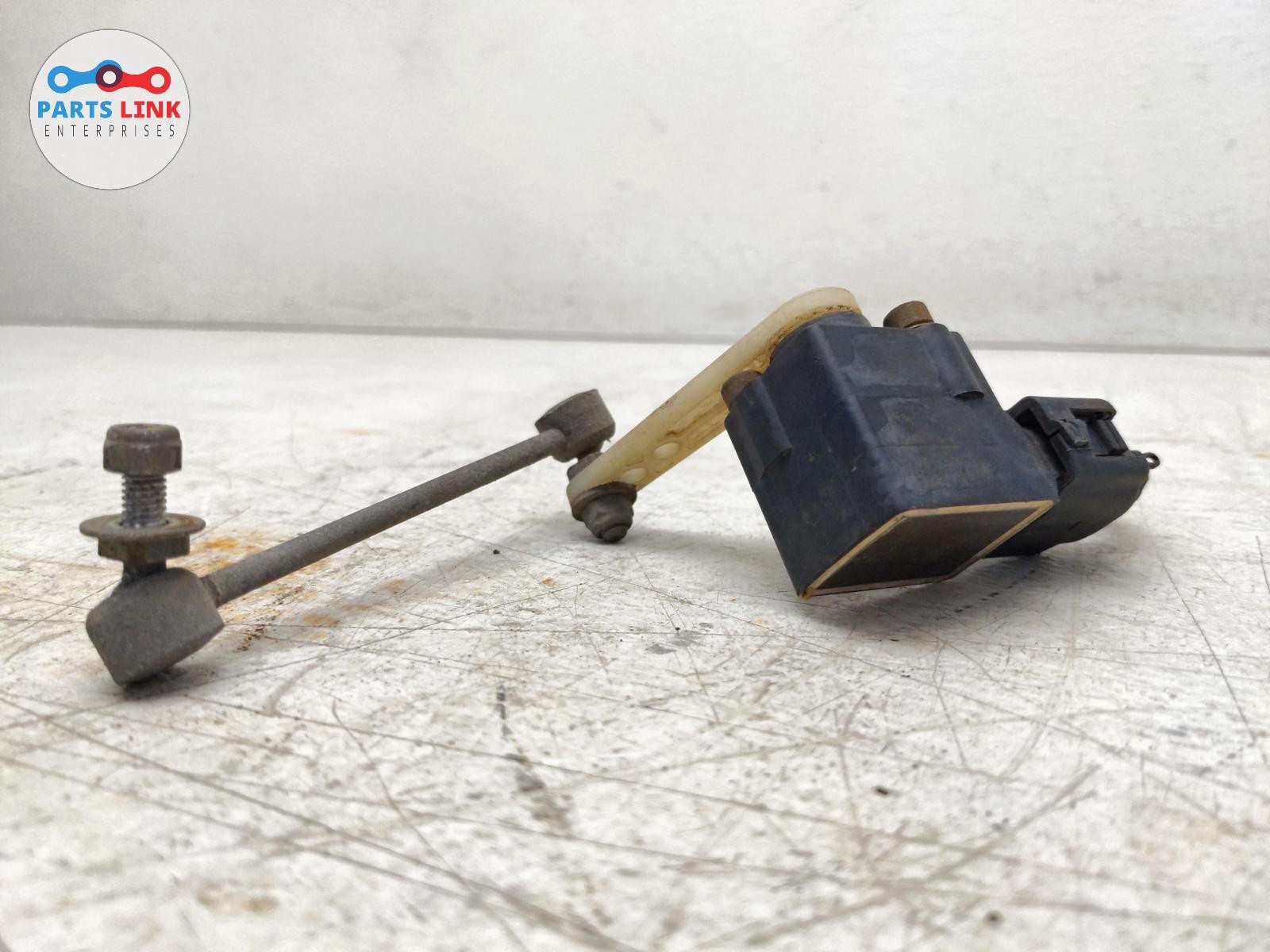 2007-19 MASERATI GRANTURISMO REAR LEFT SUSPENSION LEVEL HEIGHT SENSOR ASSY M145